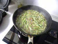 爱上豆角炒肉做法图解6)