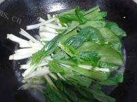 家常菜虾皮小白菜做法图解8)