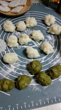 自制冰皮月饼做法图解7)
