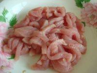 自制四季豆炒肉丝做法图解3)
