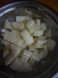 唇齿留香的红枣银耳汤做法图解3)