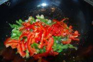 「健康美食」辣椒炒肉的做法图解八