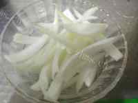 家常菜芹菜炒土豆片做法图解1)