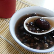 美味营养的红豆薏米汤