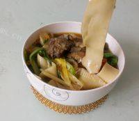 好吃的排骨烩面