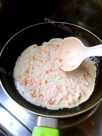 自制燕麦鸡蛋饼做法图解7)