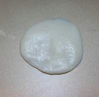 自制红豆沙冰皮月饼做法图解10)
