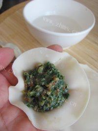 自己做的荠菜猪肉水饺做法图解8)