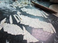 家常菜炸麻叶做法图解7)