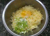 家常香煎土豆饼做法图解2)