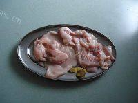 香料煎鸡胸肉做法图解2)