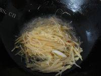 香喷喷的醋溜土豆丝做法图解8)