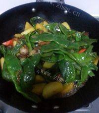 家常菜豆角炖土豆做法图解9)