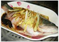 「美味可口」清蒸鲈鱼