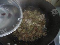 酸菜汆白肉自制做法图解12)