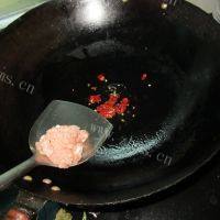 家常菜肉末金针菇做法图解4)