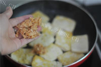 鲜嫩虾皮煎豆腐的做法图解五