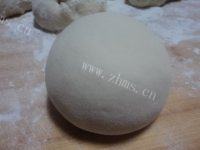 饱满的小猪馒头做法图解4)