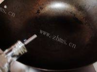 下饭的青椒炒土豆丝做法图解4)