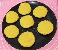 美味营养的南瓜饼做法图解4)