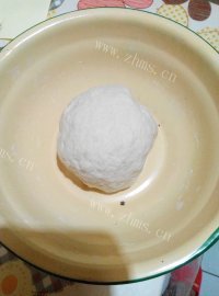 美味的中种椰蓉老面包做法图解2)