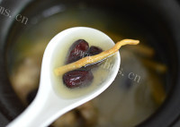 美味的当归炖鸡汤