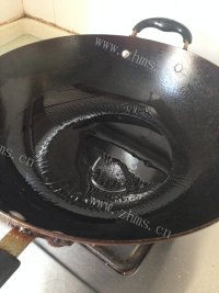 香甜可口的蒜苔肉片做法图解4)