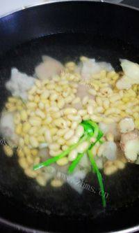 健康美食-黄豆炖猪蹄做法图解6)