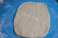 好吃的椰蓉扭扭面包条做法图解7)