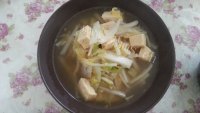 家常菜白菜炖冻豆腐