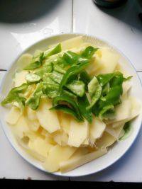 #美食记#青椒土豆片做法图解2)