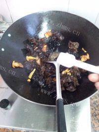 健康美食-木耳炒肉做法图解6)