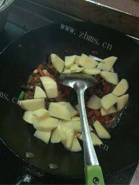 够味的羊肉烩菜做法图解12)