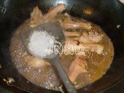 美味的啤酒鸭翅根做法图解6)