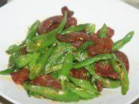 鲜甜青椒炒香肠