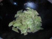 清炒莴苣的做法图解三