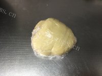 自制豆沙月饼做法图解3)
