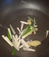 好吃不腻的家常牛肉面做法图解2)