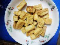 美味的鱼头豆腐煲做法图解6)