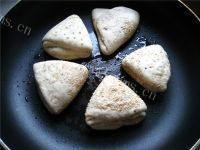 美味的椒盐烧饼做法图解14)