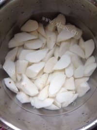 芳香四溢的拔丝山药做法图解1)