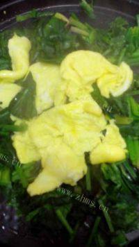 家常菜鸡蛋炒菠菜做法图解6)