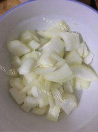 美味的大酱汤做法图解2)
