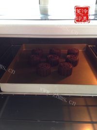 美味的巧克力月饼做法图解17)