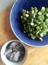 DIY秋葵炒虾仁做法图解2)