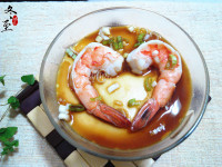 美味佳肴般的虾仁鸡蛋羹