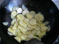 清炒土豆片做法图解4)