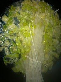 简单的荷包蛋面做法图解6)