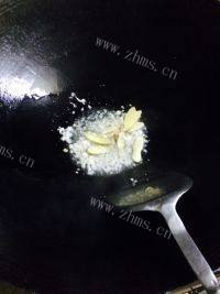 美味的木耳滑鸡做法图解4)