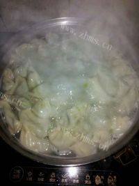 健康美食之猪肉韭菜水饺做法图解12)